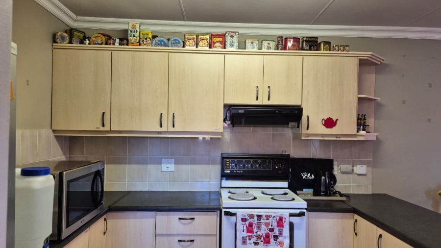 2 Bedroom Property for Sale in Vredenburg Western Cape